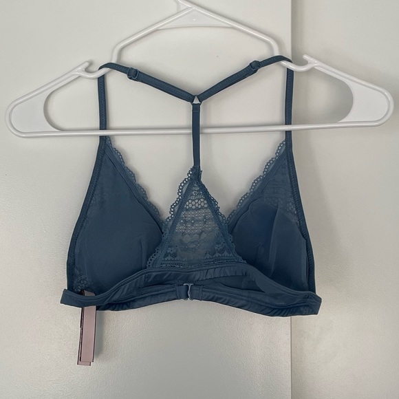 Victoria's Secret Blue Bra - Picture 2 of 2